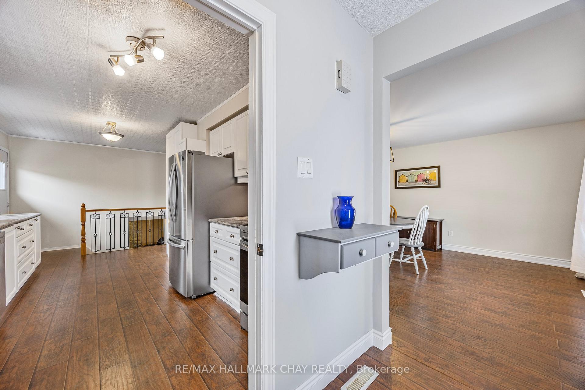Photo 6 of 27 Wolfe Avenue, New Tecumseth, Tottenham — HOMEH