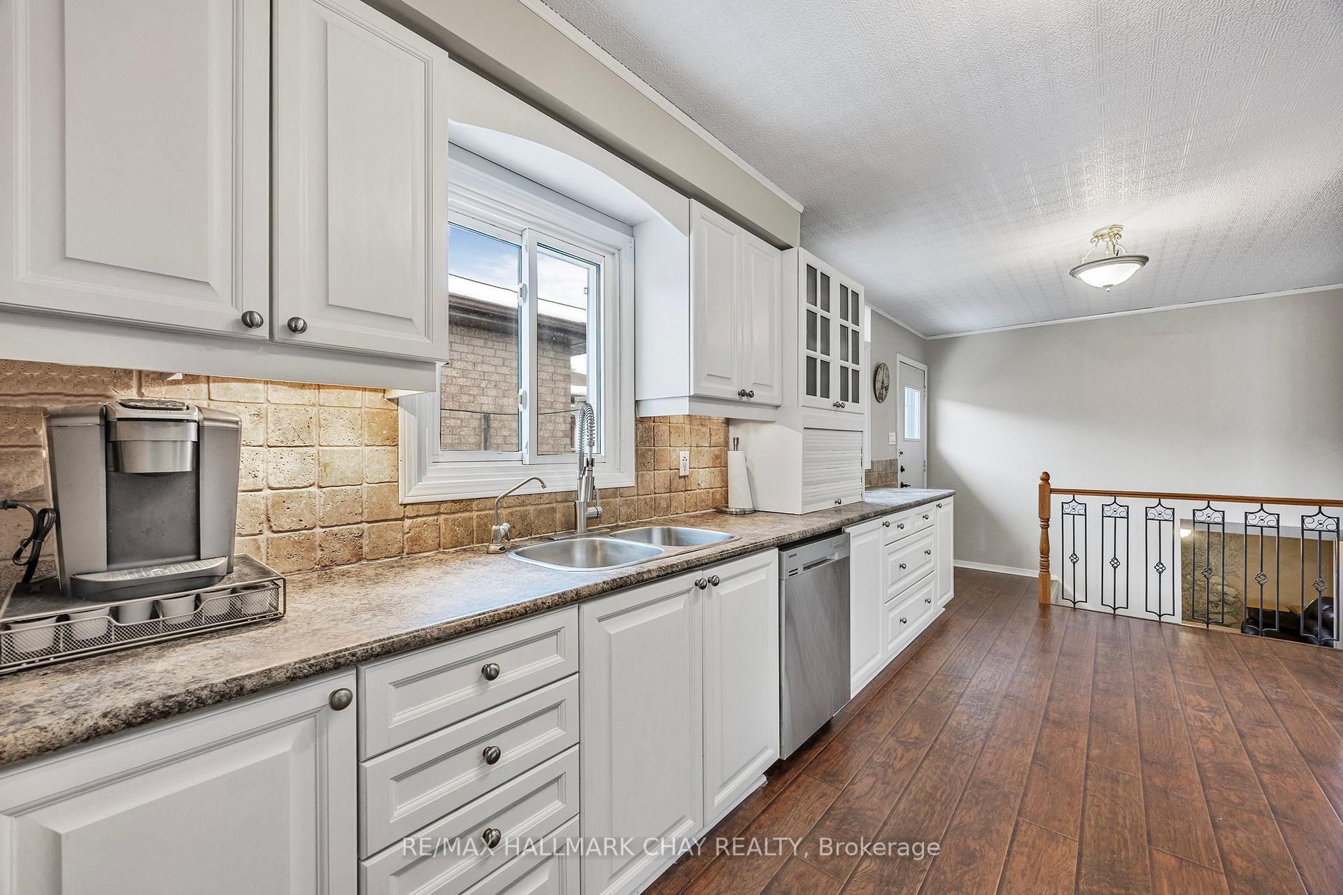Photo 9 of 27 Wolfe Avenue, New Tecumseth, Tottenham — HOMEH