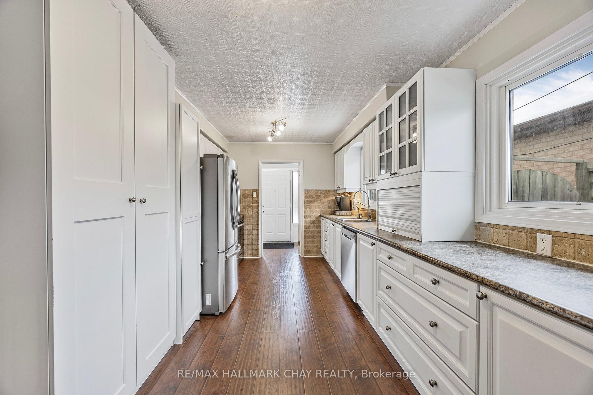 Photo 11 of 27 Wolfe Avenue, New Tecumseth, Tottenham — HOMEH