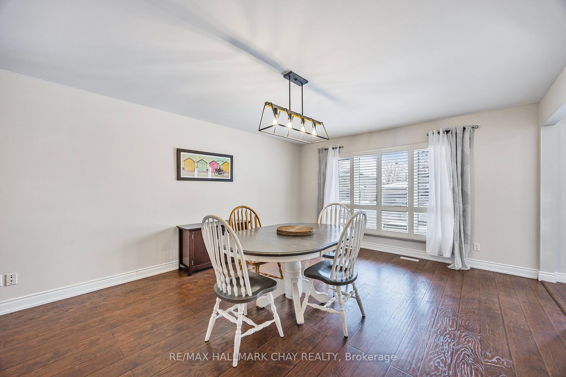 Photo 14 of 27 Wolfe Avenue, New Tecumseth, Tottenham — HOMEH