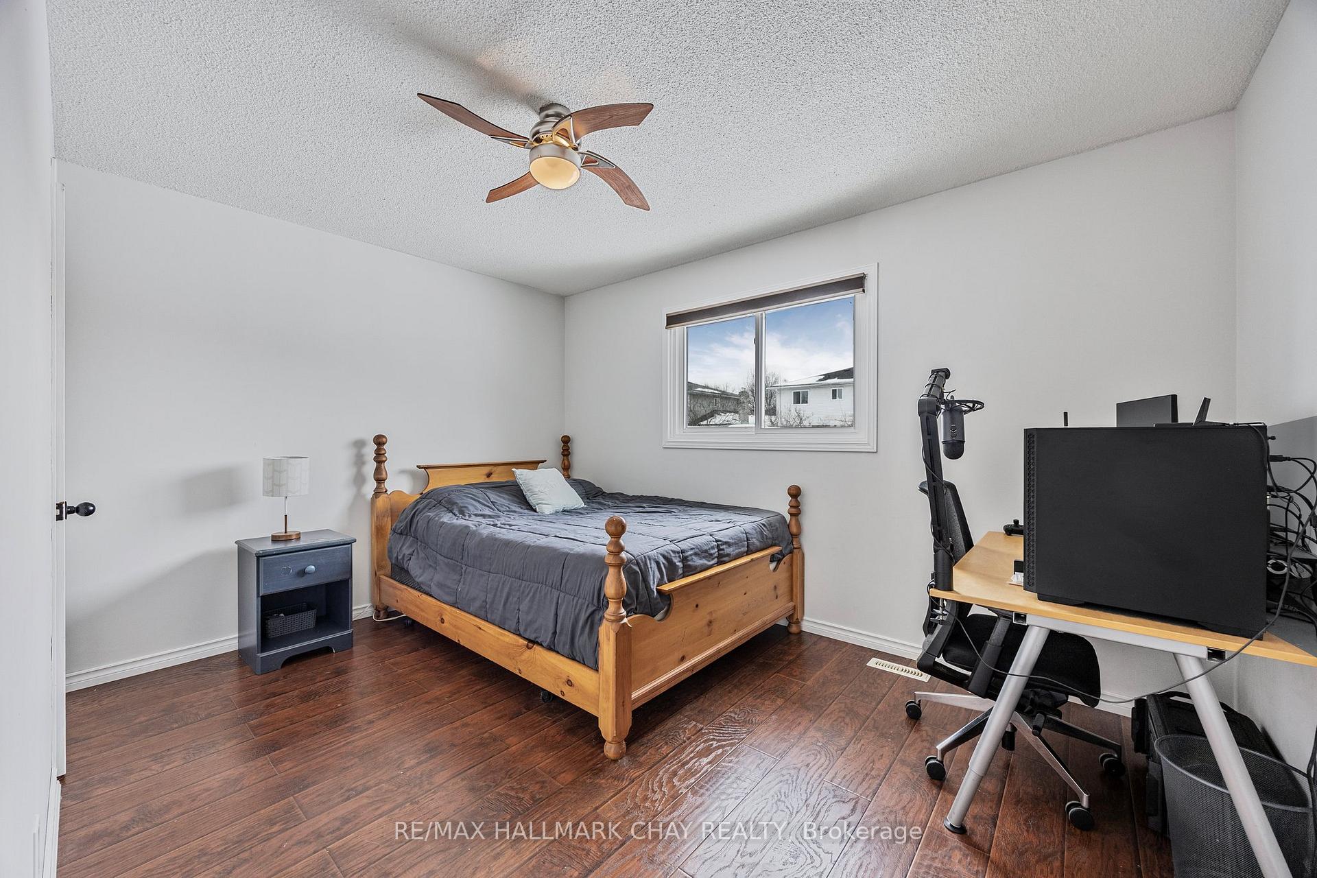 Photo 26 of 27 Wolfe Avenue, New Tecumseth, Tottenham — HOMEH