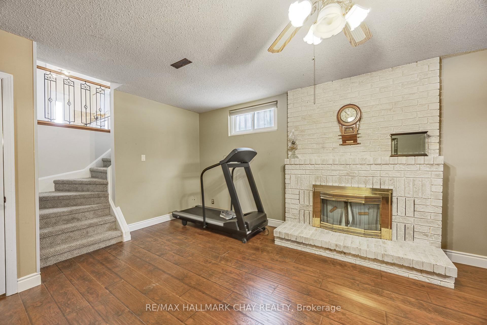 Photo 35 of 27 Wolfe Avenue, New Tecumseth, Tottenham — HOMEH