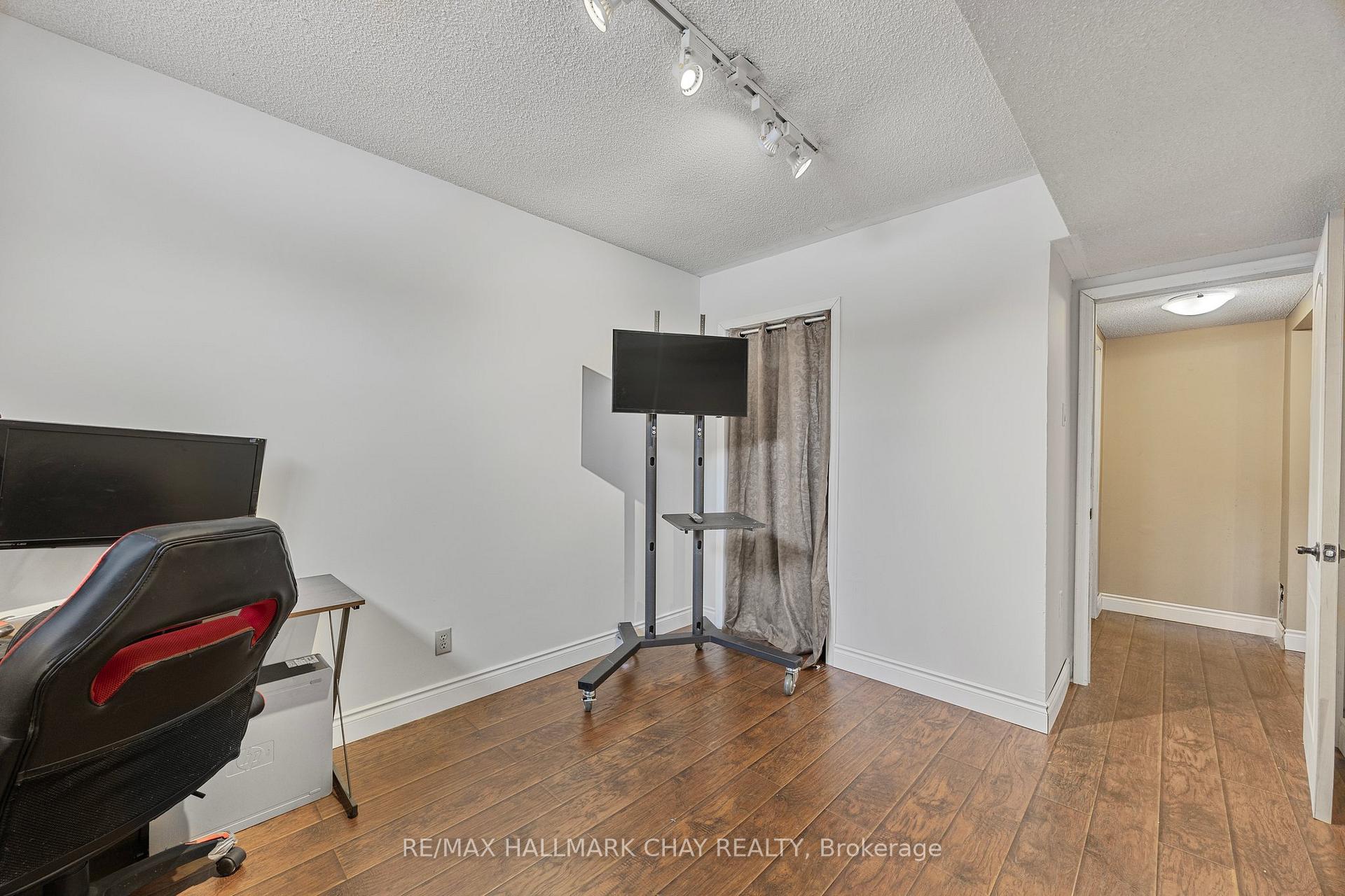 Photo 37 of 27 Wolfe Avenue, New Tecumseth, Tottenham — HOMEH