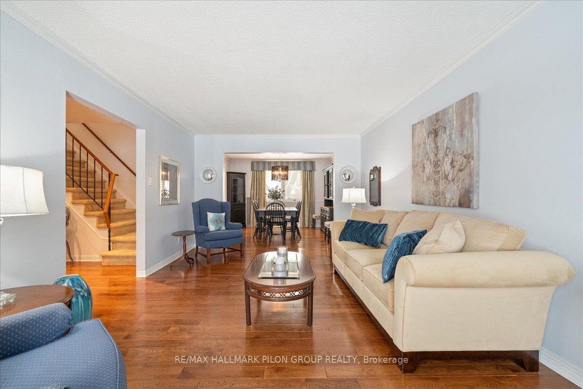 Photo 5 of 1164 Bordeau Grove, Ottawa, Convent Glen — HOMEH