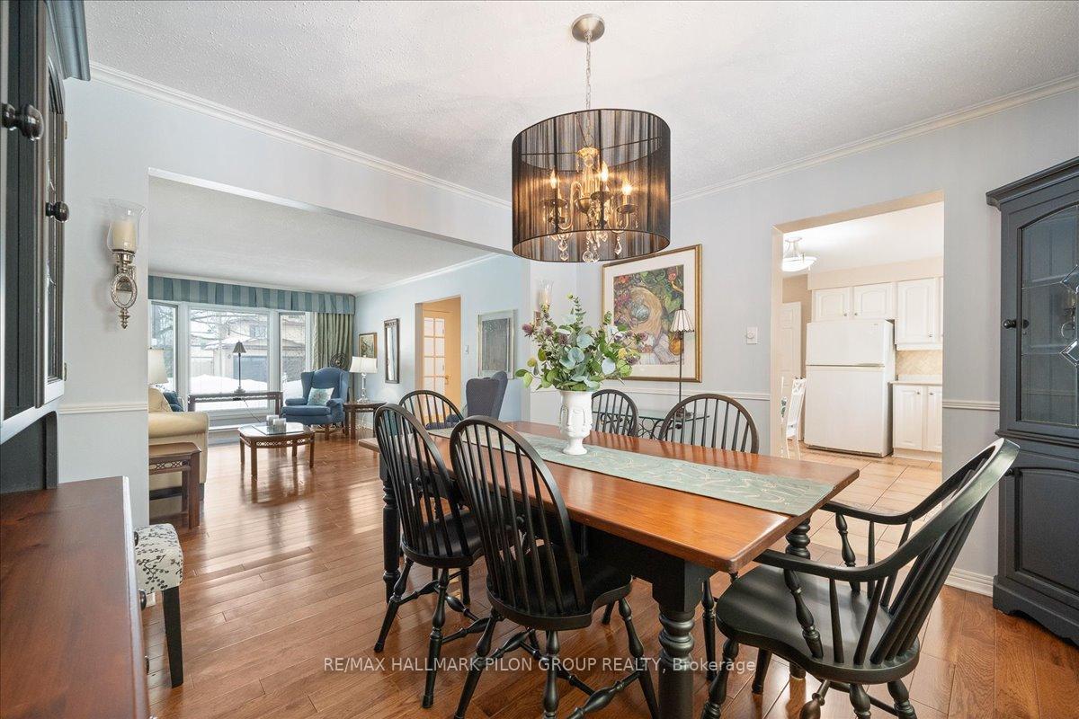 Photo 7 of 1164 Bordeau Grove, Ottawa, Convent Glen — HOMEH