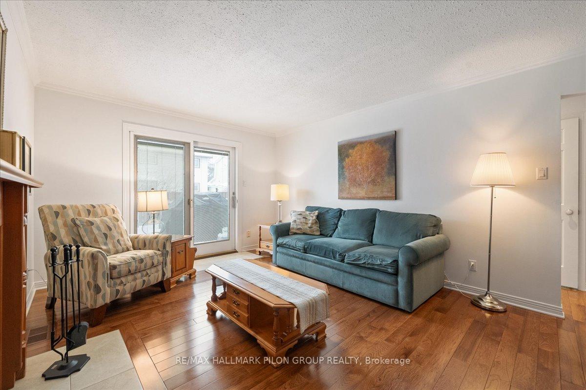 Photo 11 of 1164 Bordeau Grove, Ottawa, Convent Glen — HOMEH