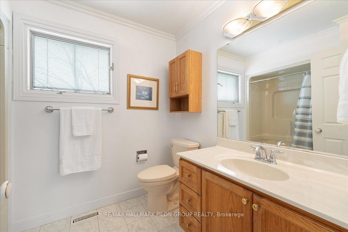 Photo 16 of 1164 Bordeau Grove, Ottawa, Convent Glen — HOMEH