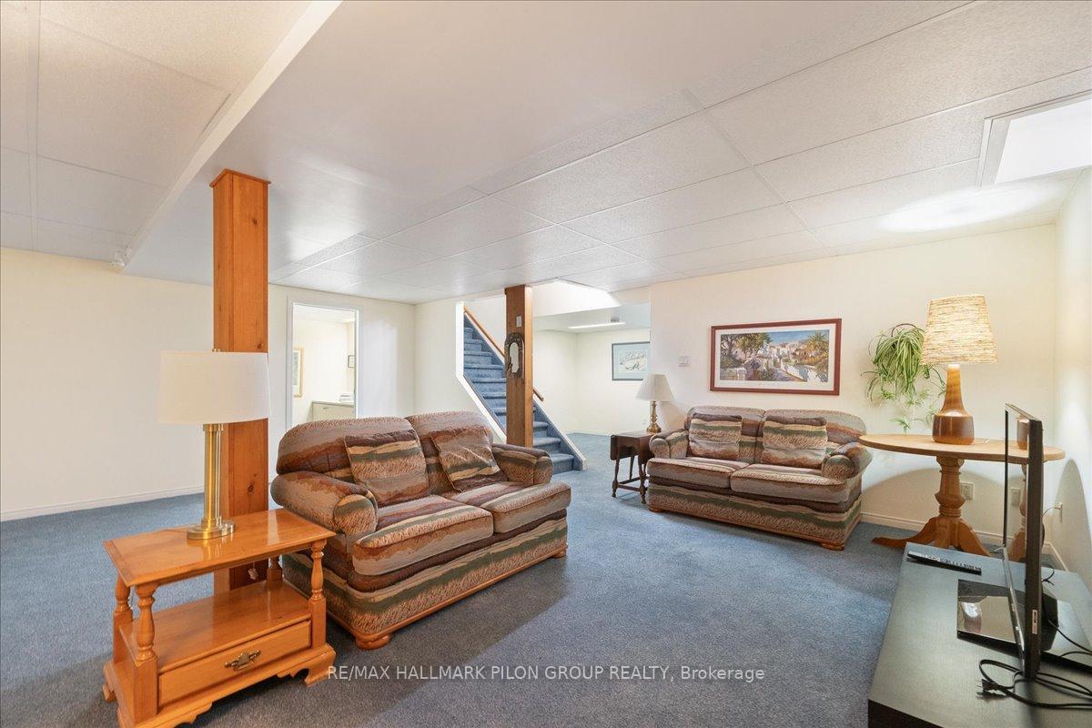 Photo 22 of 1164 Bordeau Grove, Ottawa, Convent Glen — HOMEH