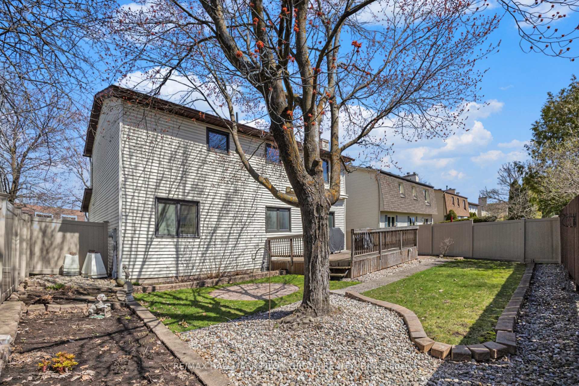 Photo 27 of 1164 Bordeau Grove, Ottawa, Convent Glen — HOMEH