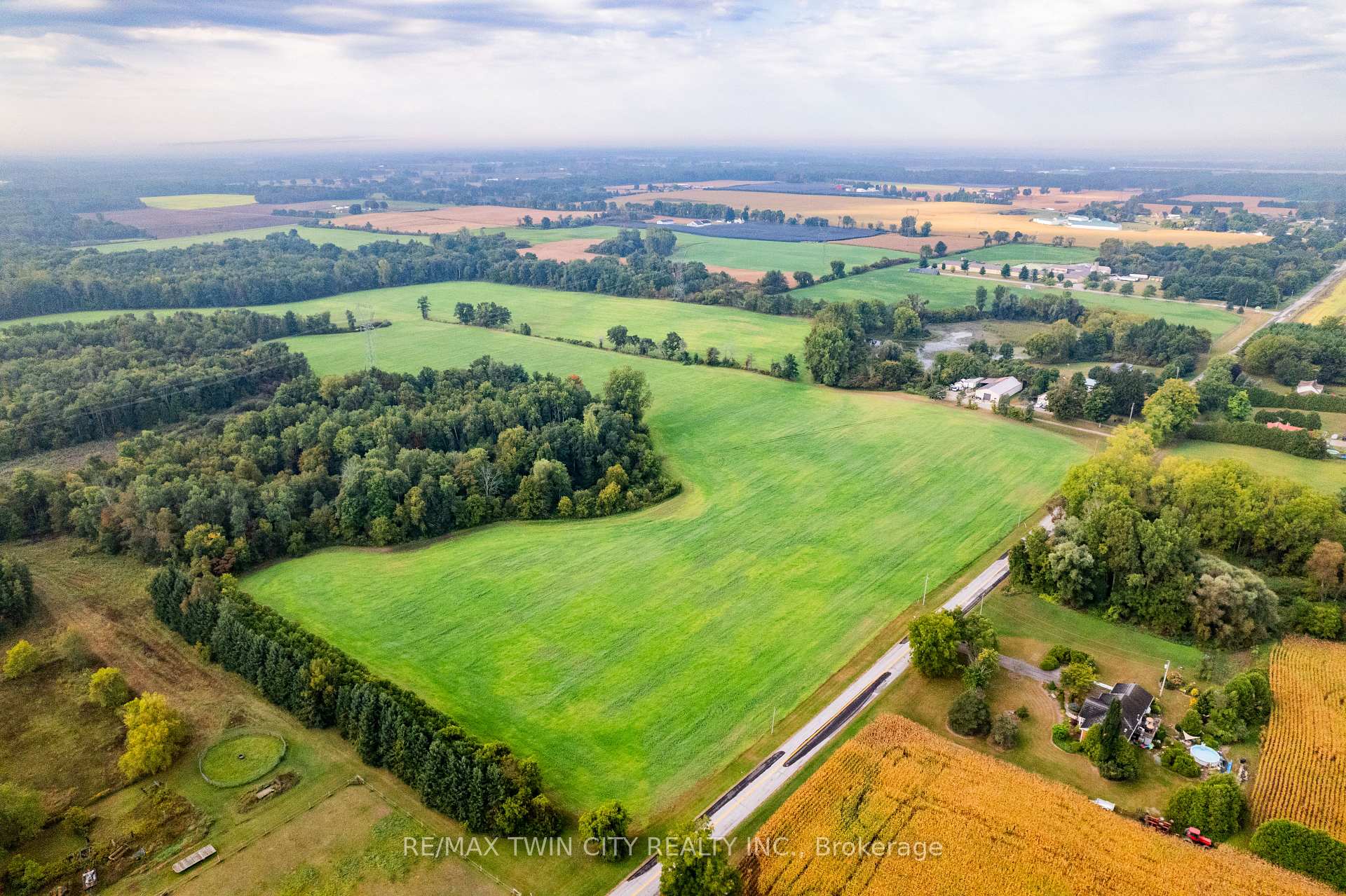 Photo 11 of 1634 Norfolk County Rd 19 W, Norfolk, Rural Windham — HOMEH