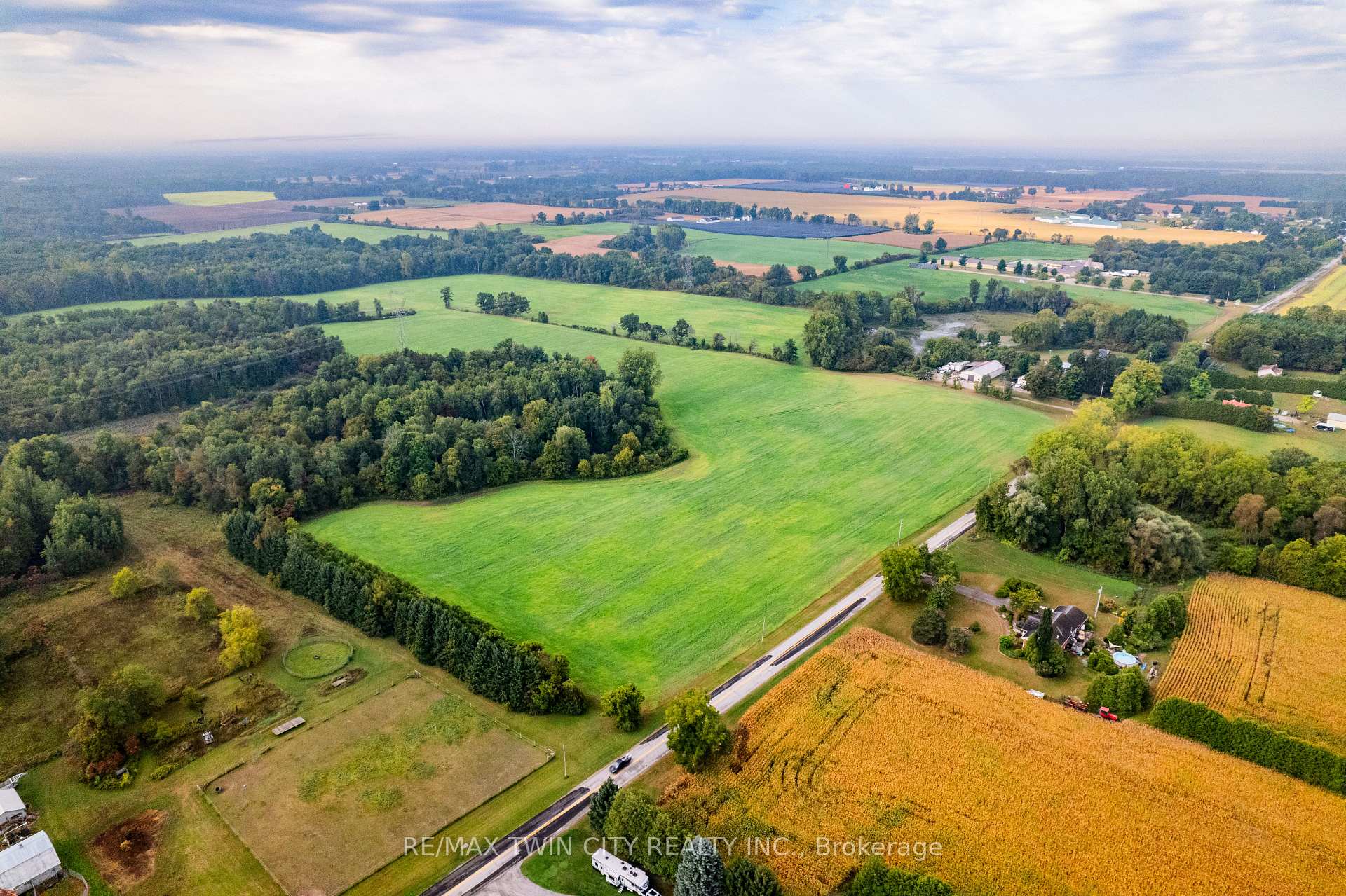 Photo 12 of 1634 Norfolk County Rd 19 W, Norfolk, Rural Windham — HOMEH