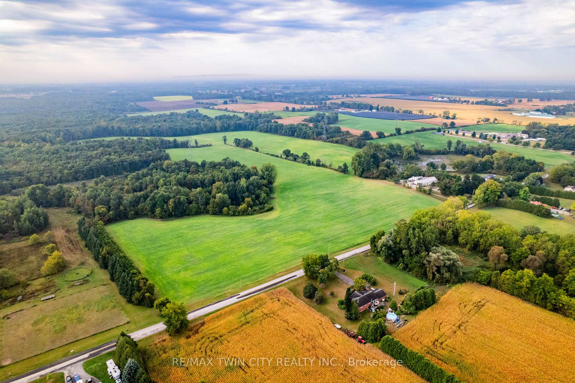 Photo 13 of 1634 Norfolk County Rd 19 W, Norfolk, Rural Windham — HOMEH