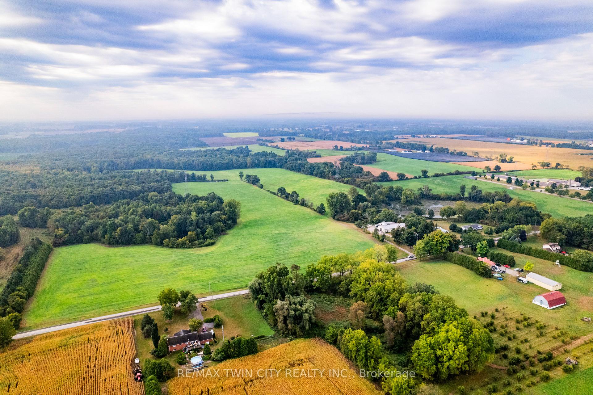 Photo 14 of 1634 Norfolk County Rd 19 W, Norfolk, Rural Windham — HOMEH