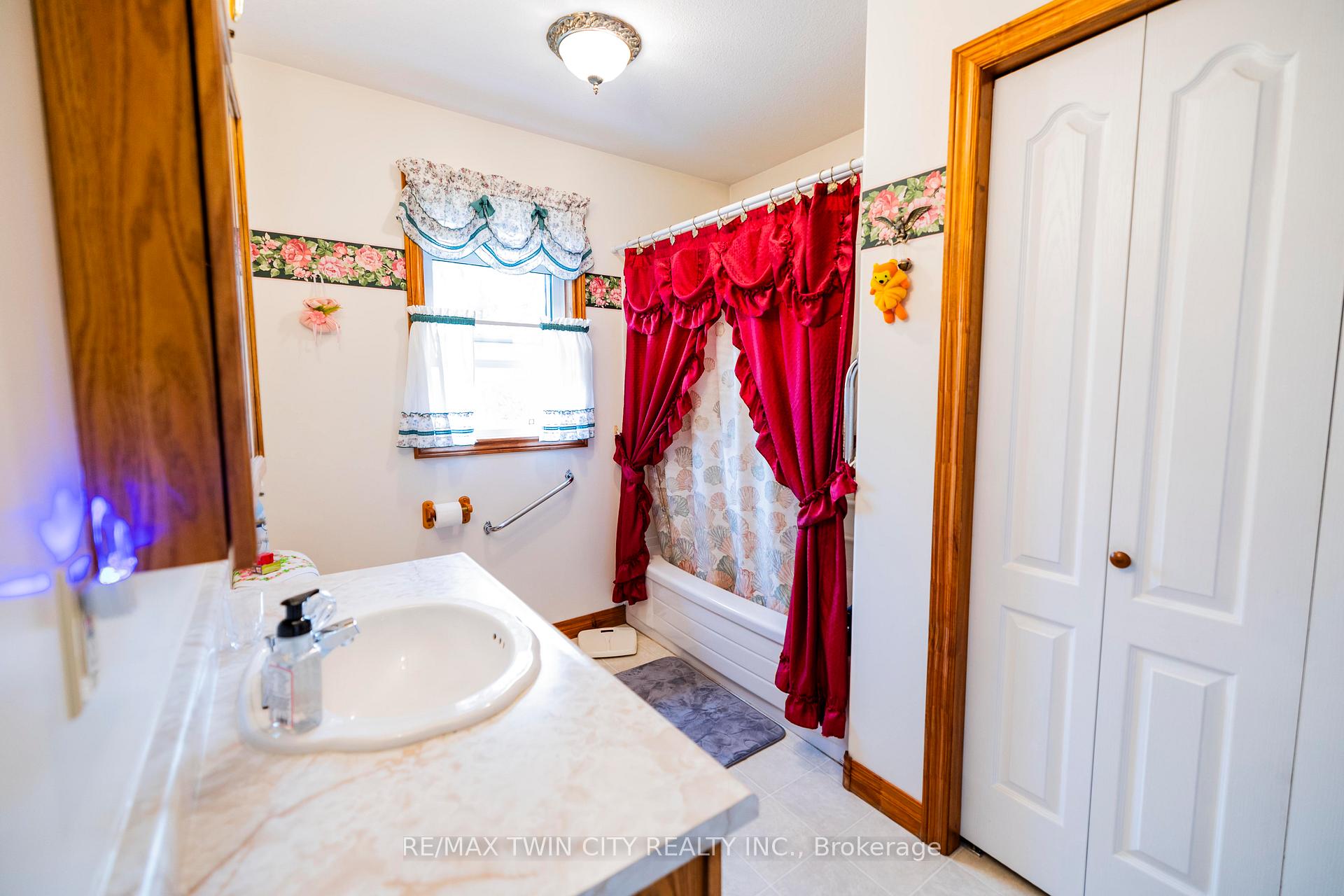 Photo 33 of 1634 Norfolk County Rd 19 W, Norfolk, Rural Windham — HOMEH