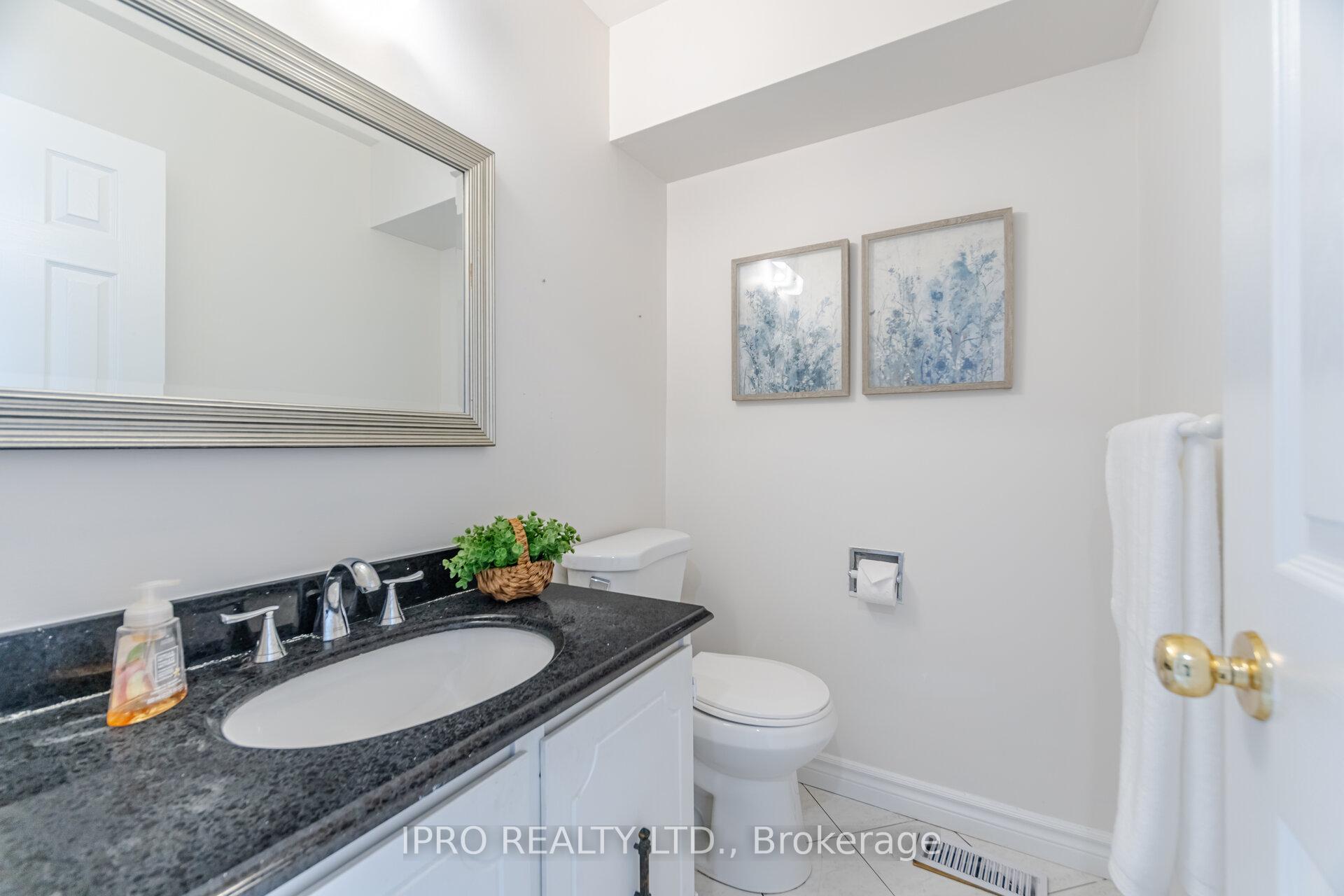 Photo 7 of 734 Briar Crescent, Milton, Dorset Park — HOMEH