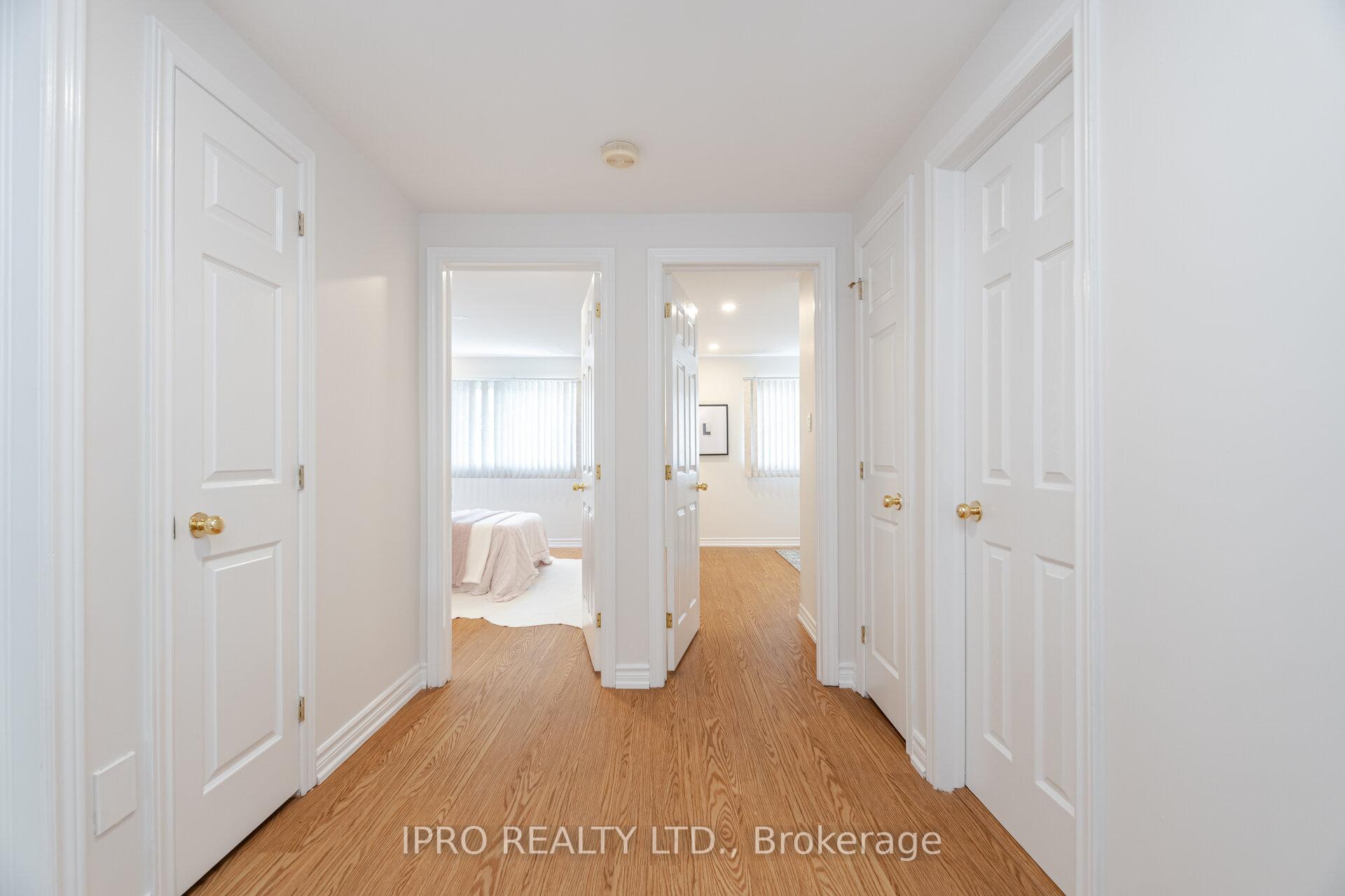 Photo 16 of 734 Briar Crescent, Milton, Dorset Park — HOMEH
