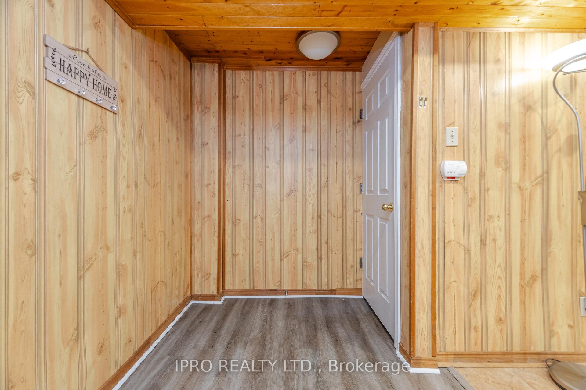 Photo 25 of 734 Briar Crescent, Milton, Dorset Park — HOMEH