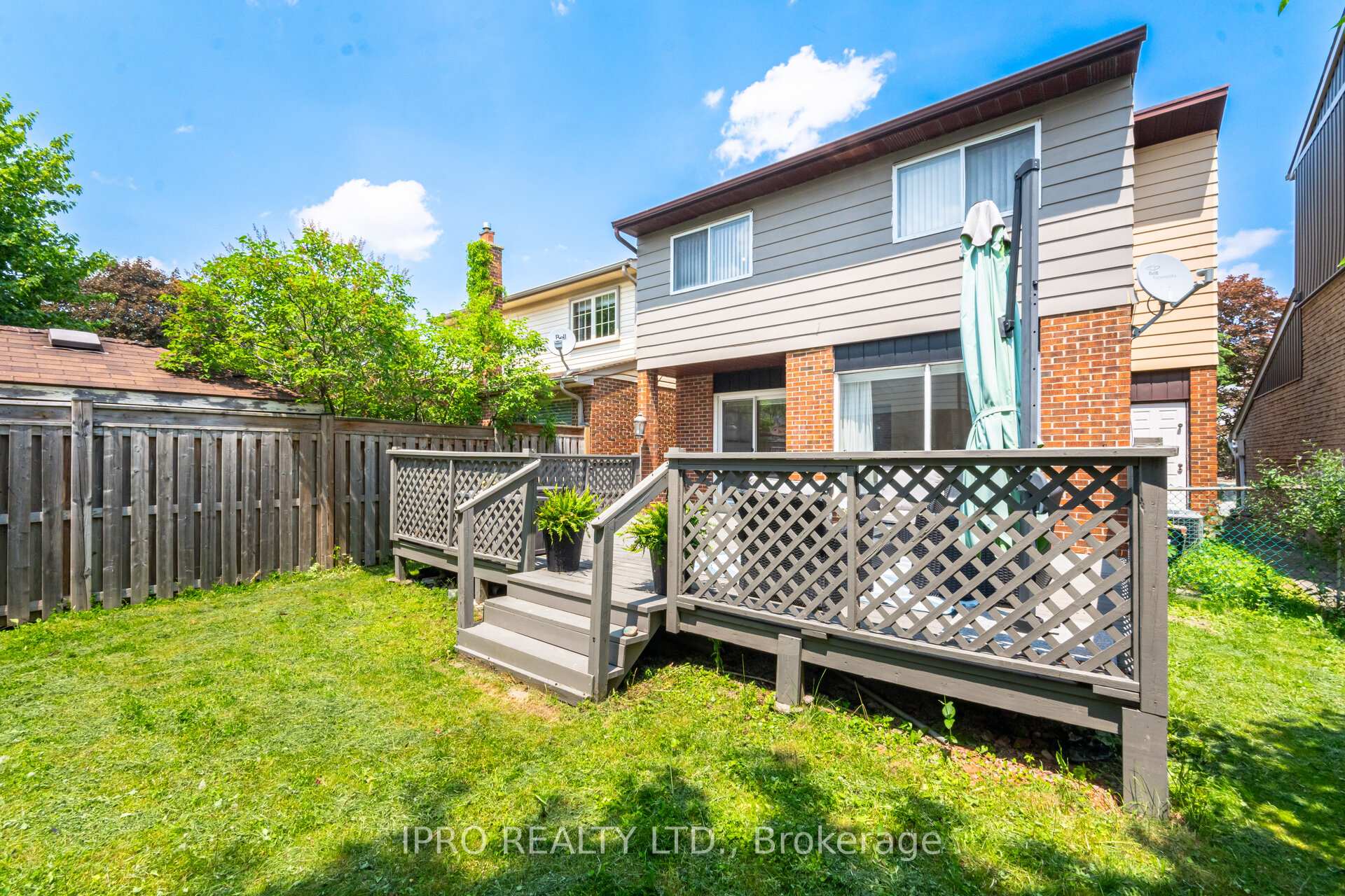 Photo 43 of 734 Briar Crescent, Milton, Dorset Park — HOMEH