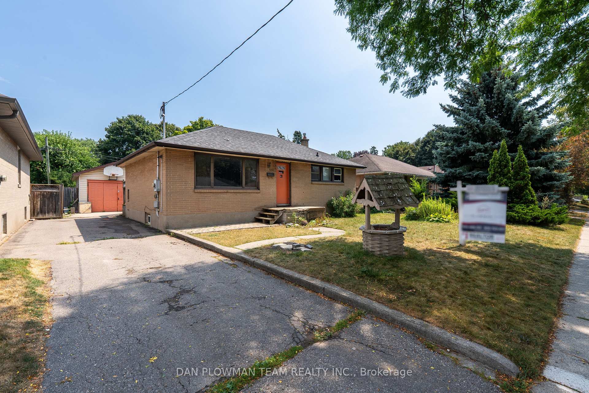Photo 1 of 299 Windsor Street, Oshawa, Donevan — HOMEH