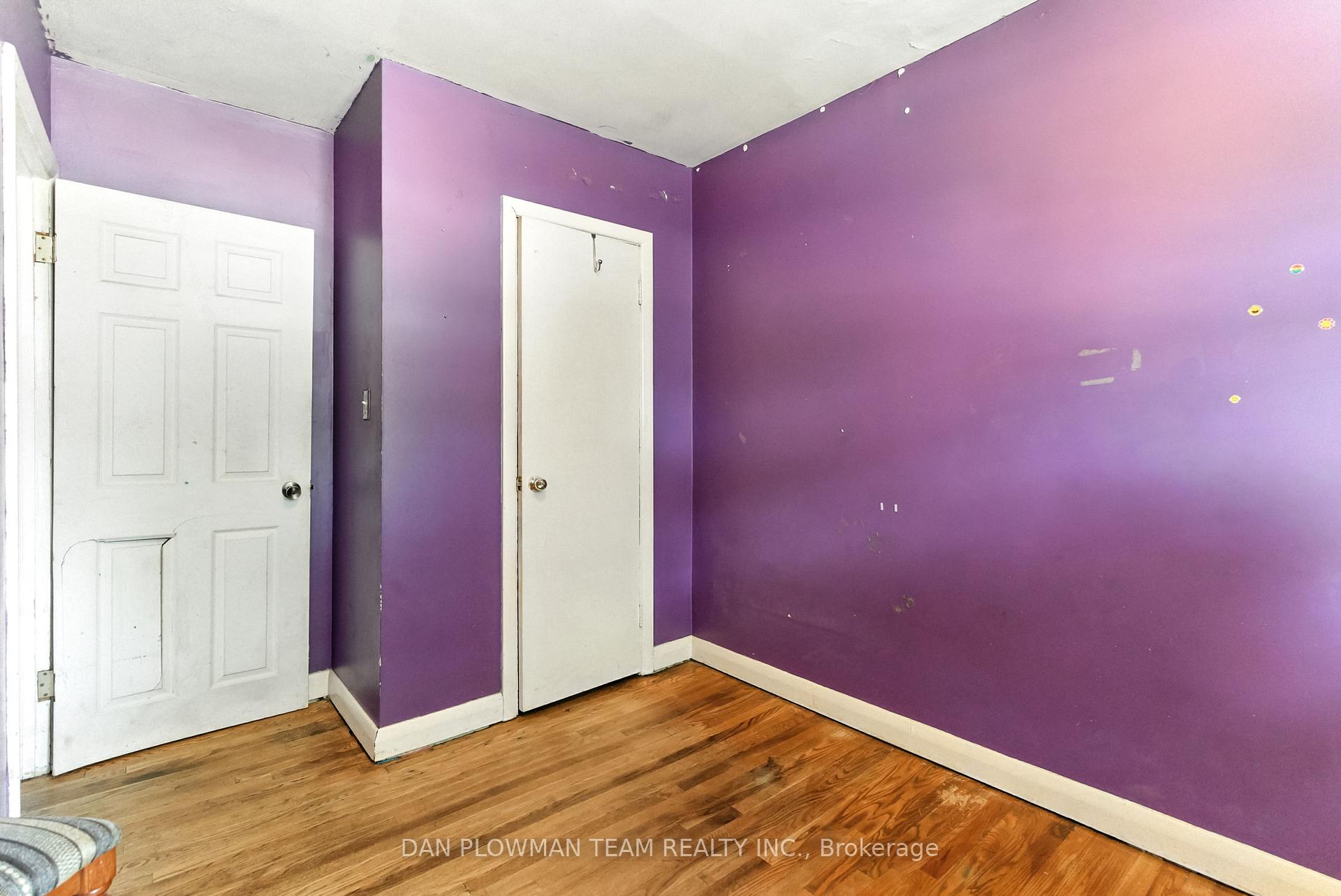 Photo 12 of 299 Windsor Street, Oshawa, Donevan — HOMEH