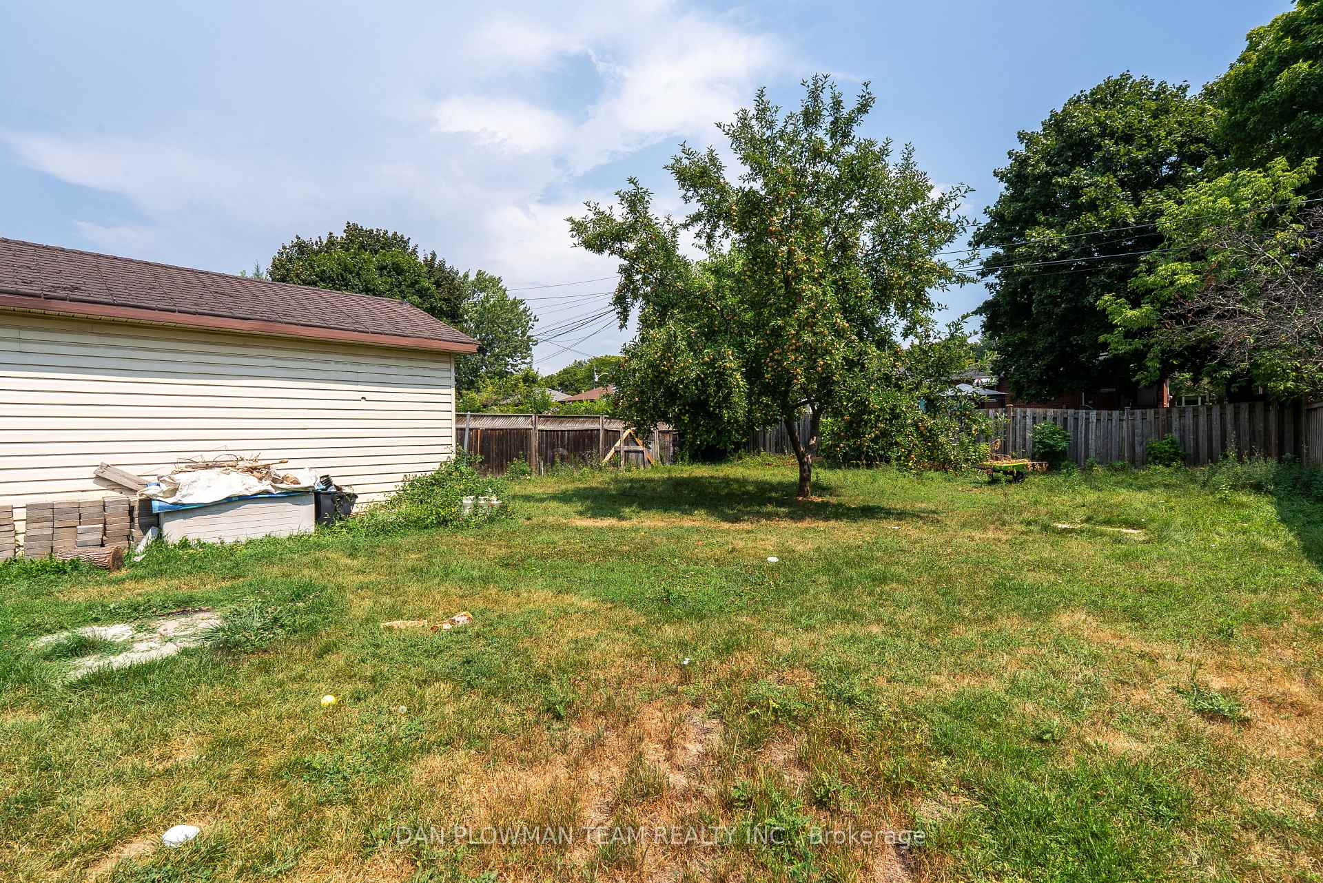 Photo 23 of 299 Windsor Street, Oshawa, Donevan — HOMEH