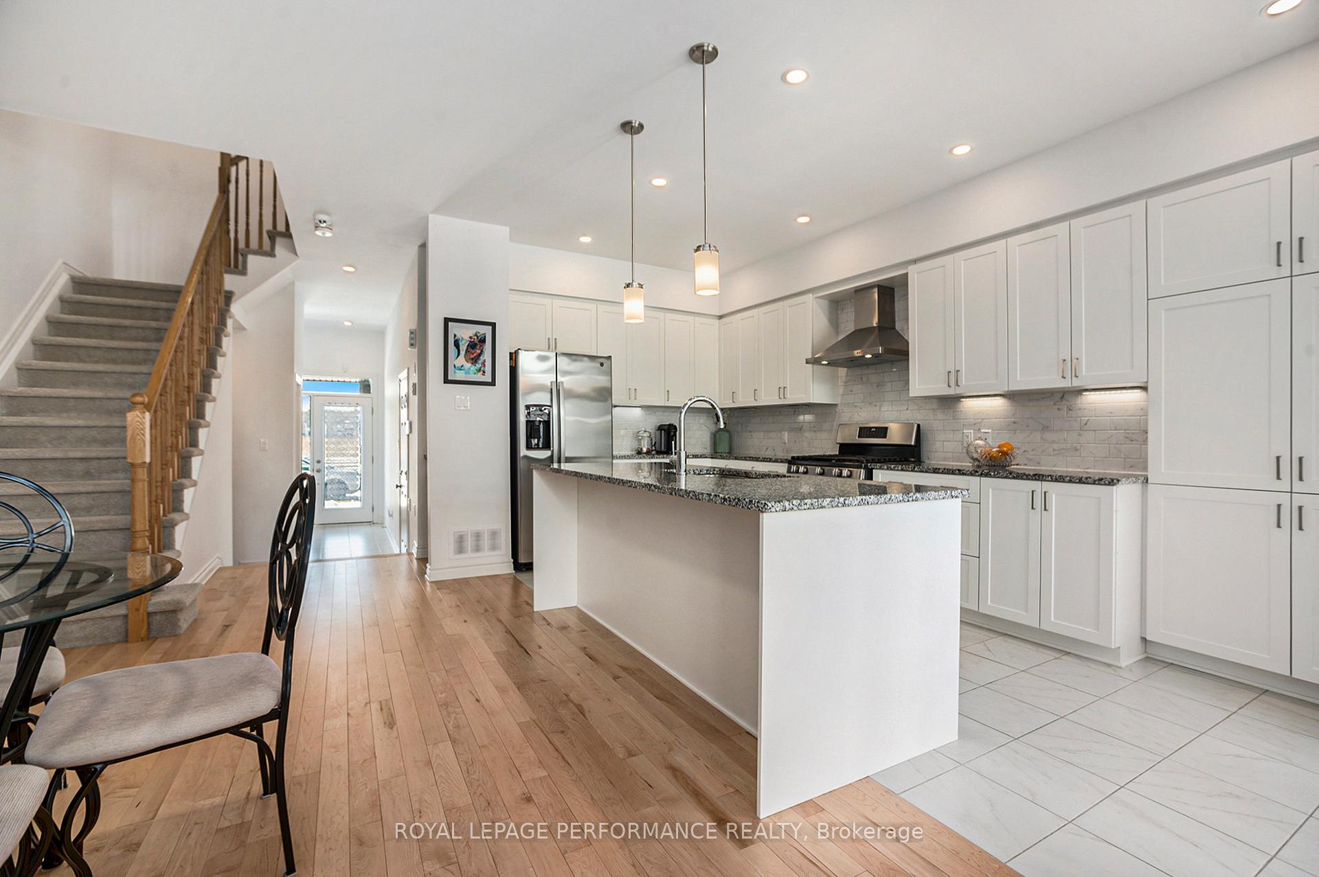 Photo 12 of 687 Cordelette Circle, Ottawa, Mer Bleue/Bradley Estates/Anderson Park — HOMEH