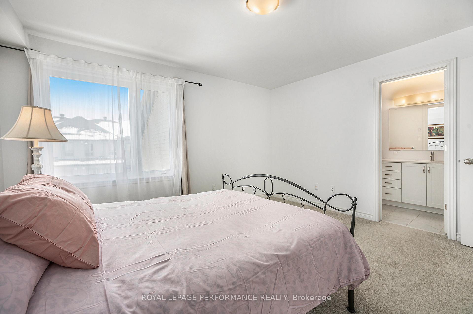 Photo 16 of 687 Cordelette Circle, Ottawa, Mer Bleue/Bradley Estates/Anderson Park — HOMEH