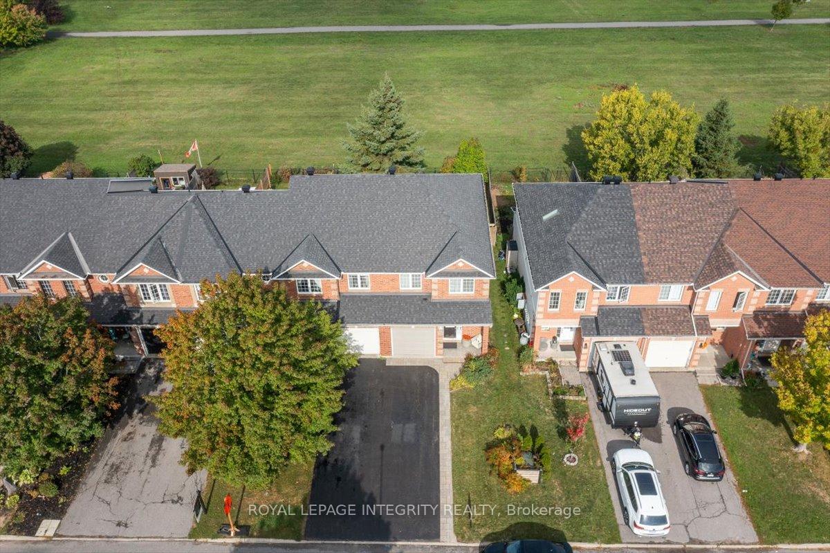Photo 2 of 2018 Winsome Terrace, Ottawa, Fallingbrook/Gardenway South — HOMEH