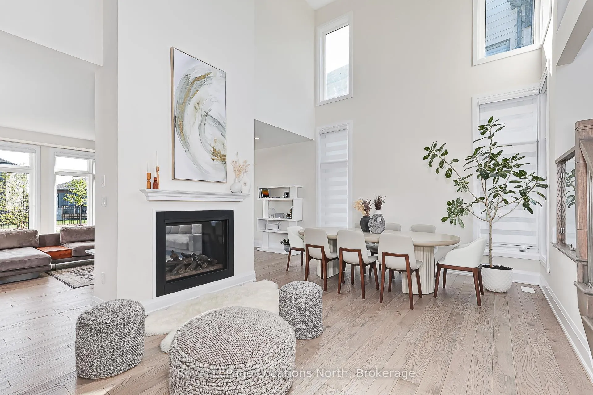 Photo 10 of 143 Springside Crescent, Blue Mountains — HOMEH