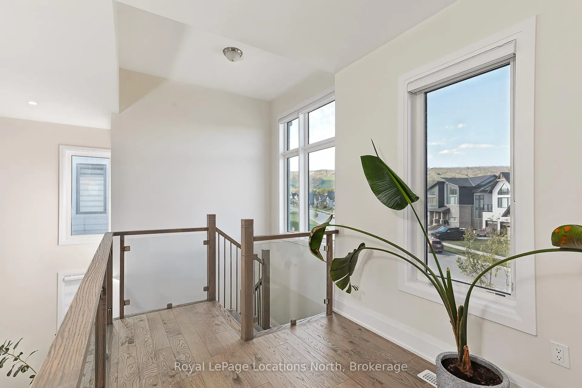 Photo 25 of 143 Springside Crescent, Blue Mountains — HOMEH