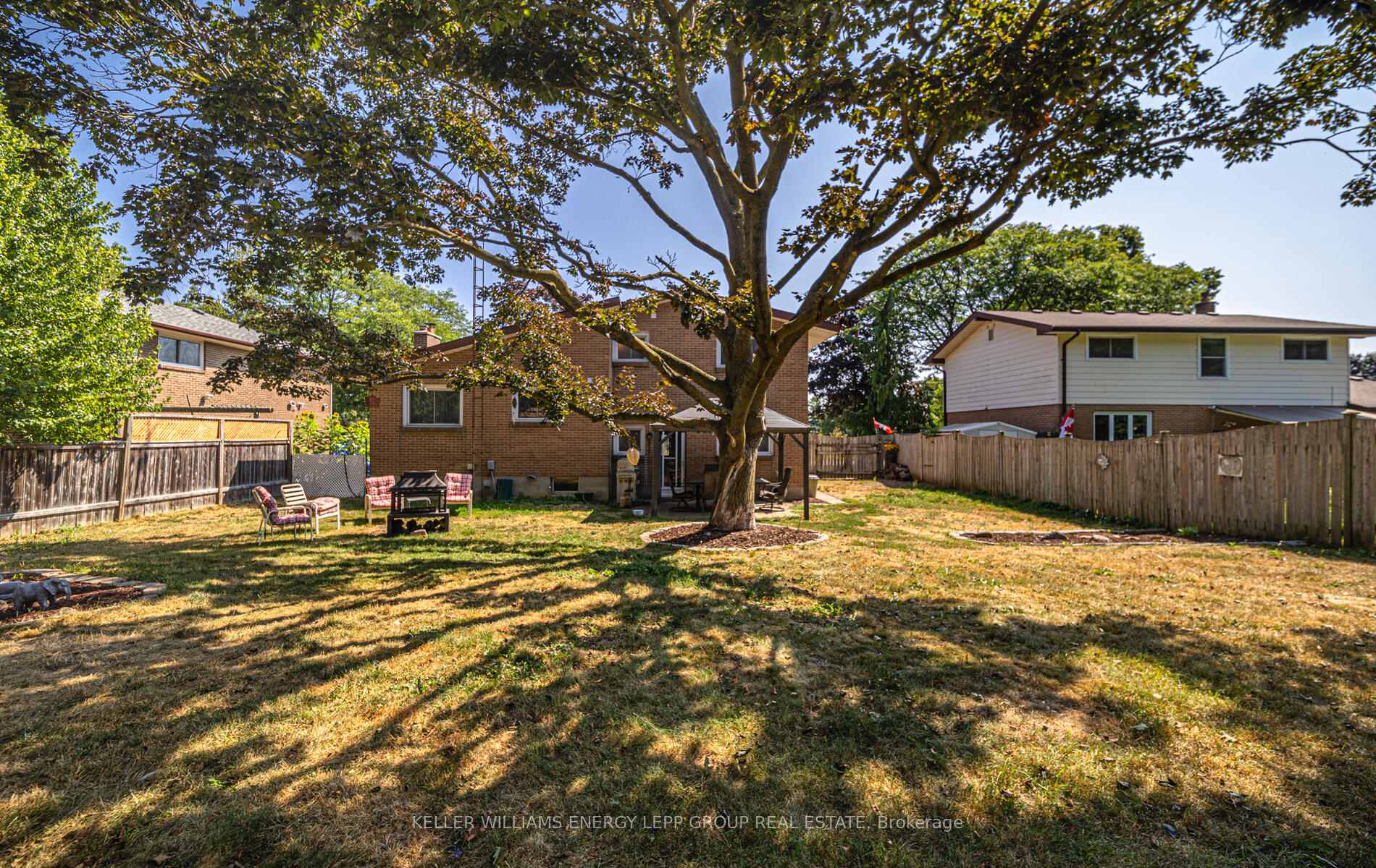 Photo 9 of 916 Somerville Street, Oshawa, Centennial — HOMEH