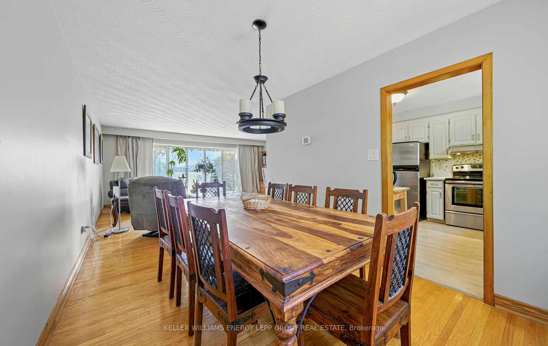 Photo 22 of 916 Somerville Street, Oshawa, Centennial — HOMEH