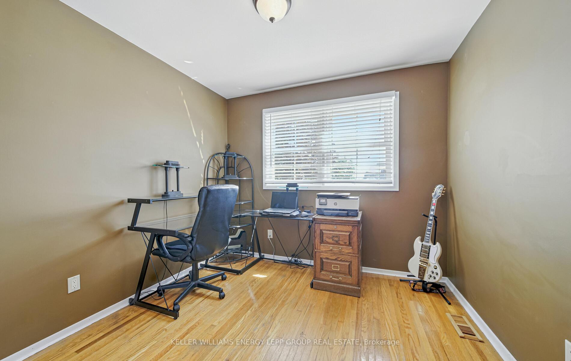 Photo 30 of 916 Somerville Street, Oshawa, Centennial — HOMEH