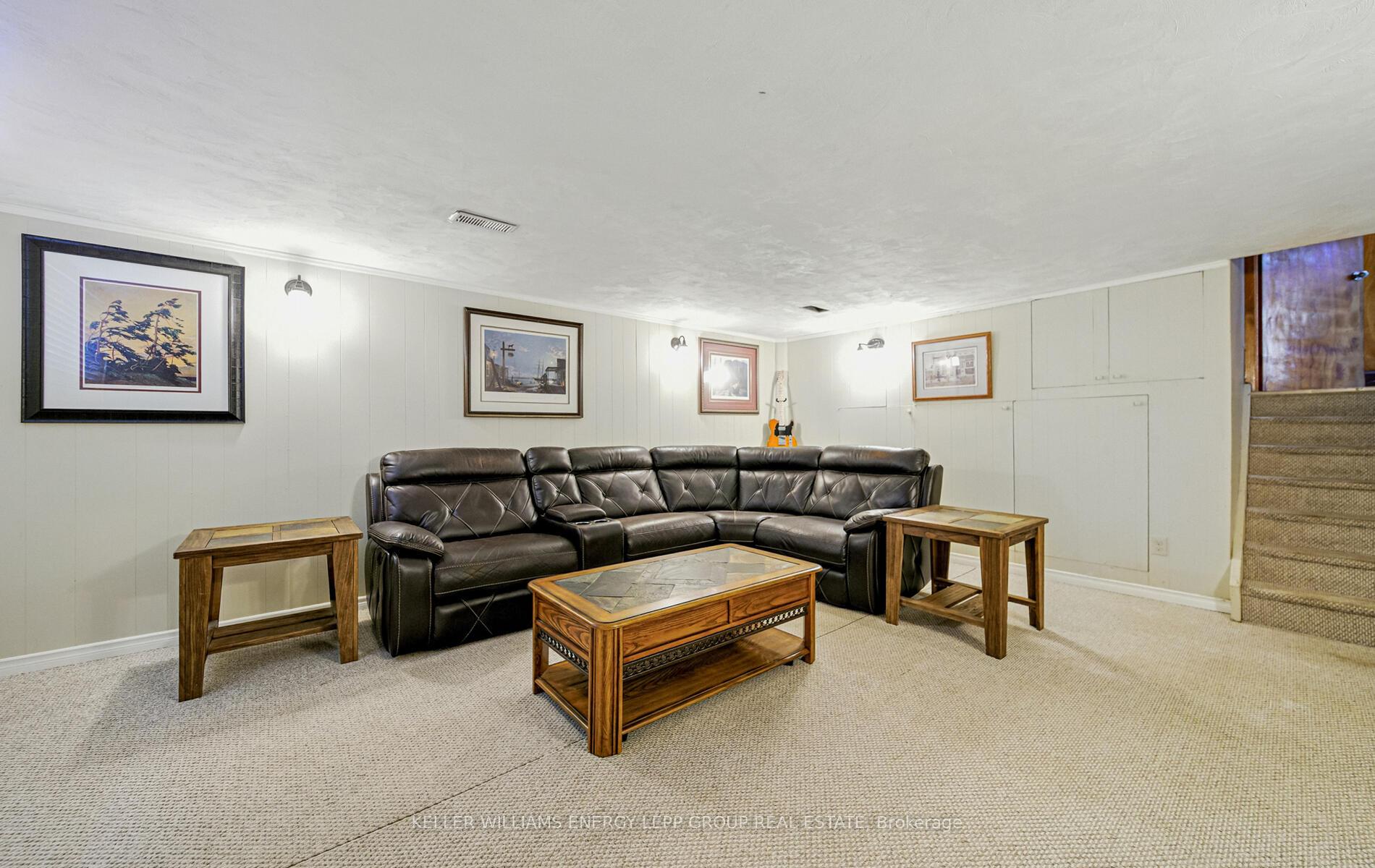 Photo 35 of 916 Somerville Street, Oshawa, Centennial — HOMEH