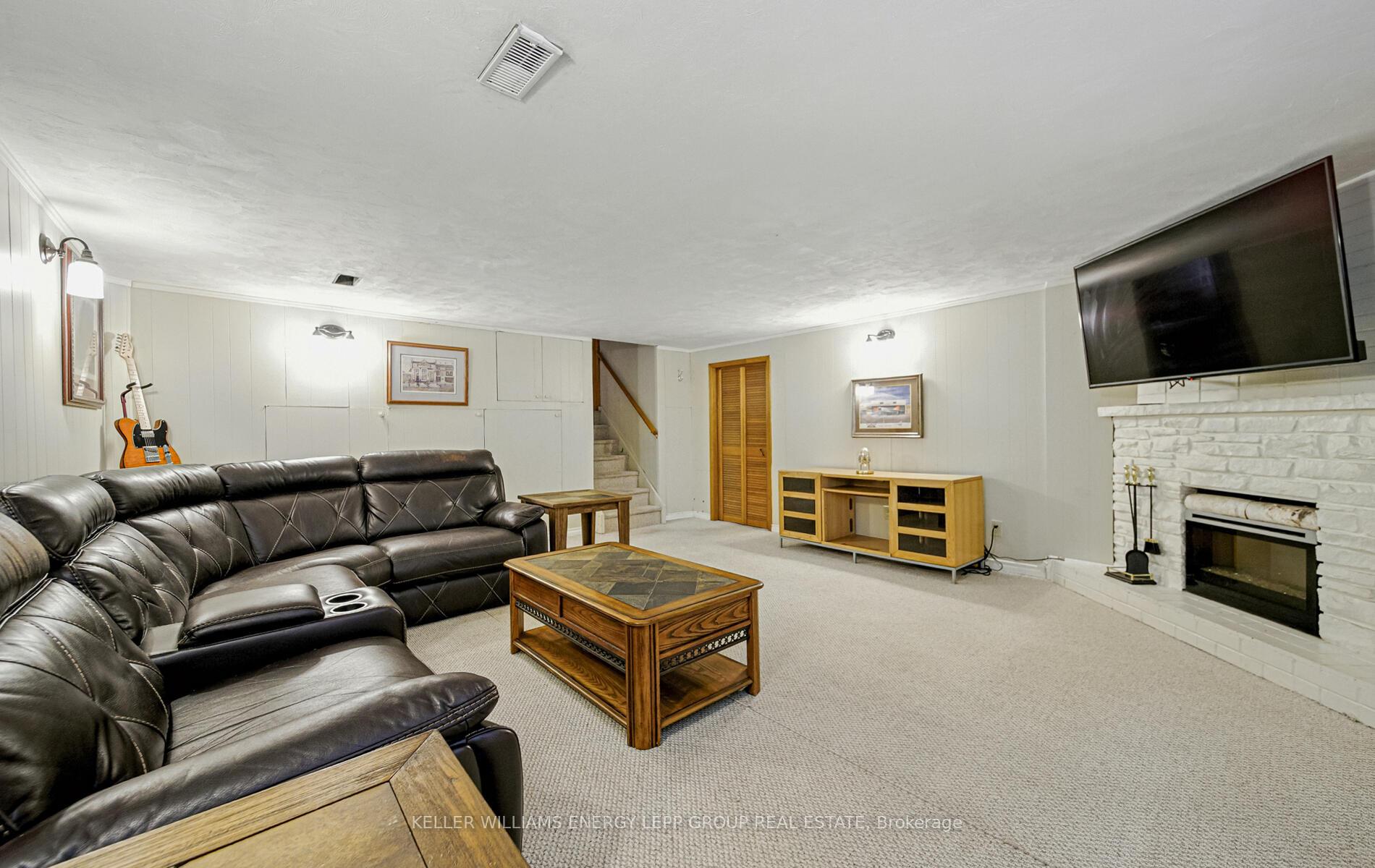 Photo 37 of 916 Somerville Street, Oshawa, Centennial — HOMEH