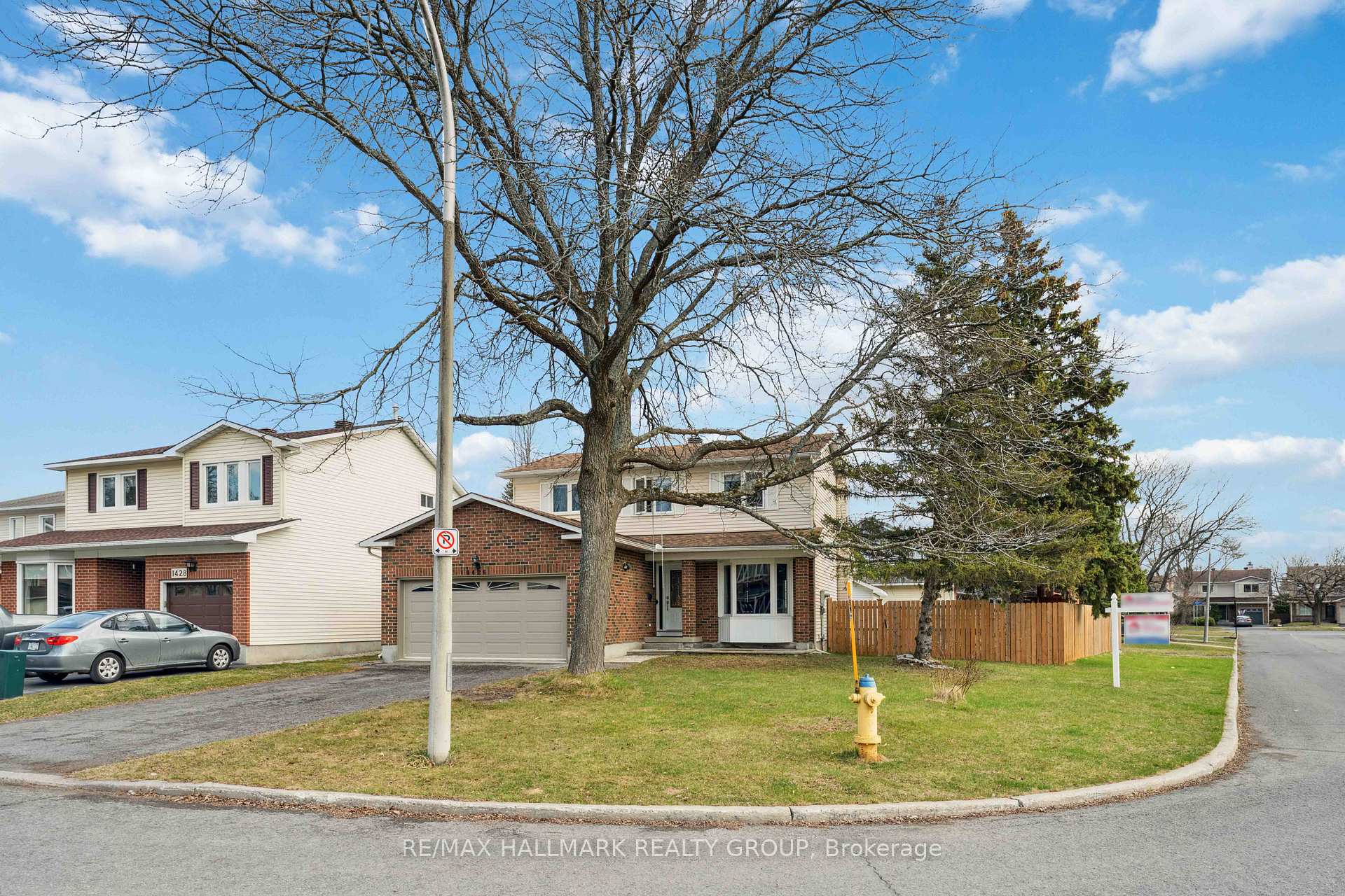 Photo 2 of 1426 Larkhaven Crescent, Ottawa, Orleans/Sunridge — HOMEH