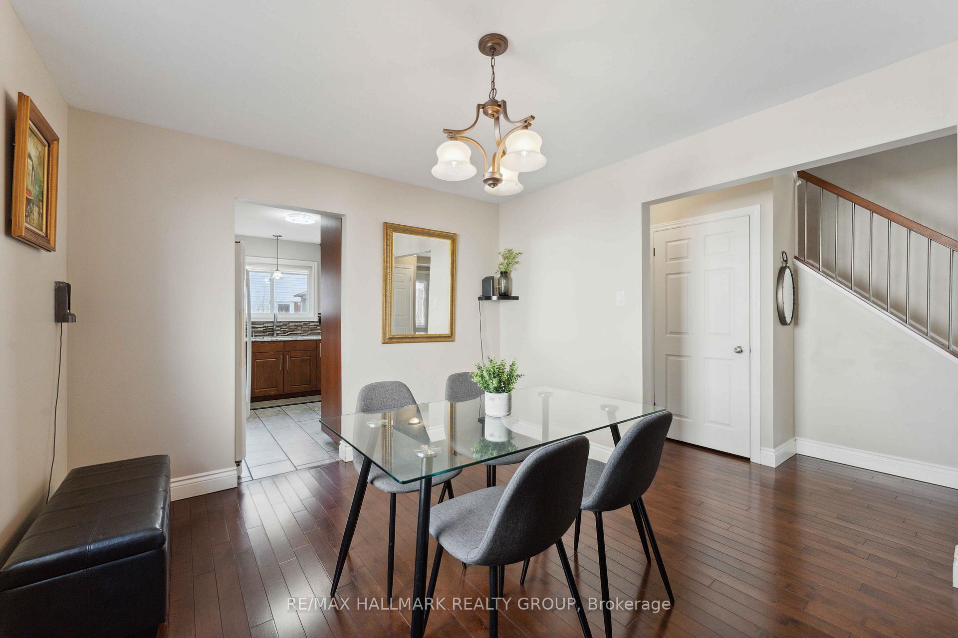 Photo 14 of 1426 Larkhaven Crescent, Ottawa, Orleans/Sunridge — HOMEH