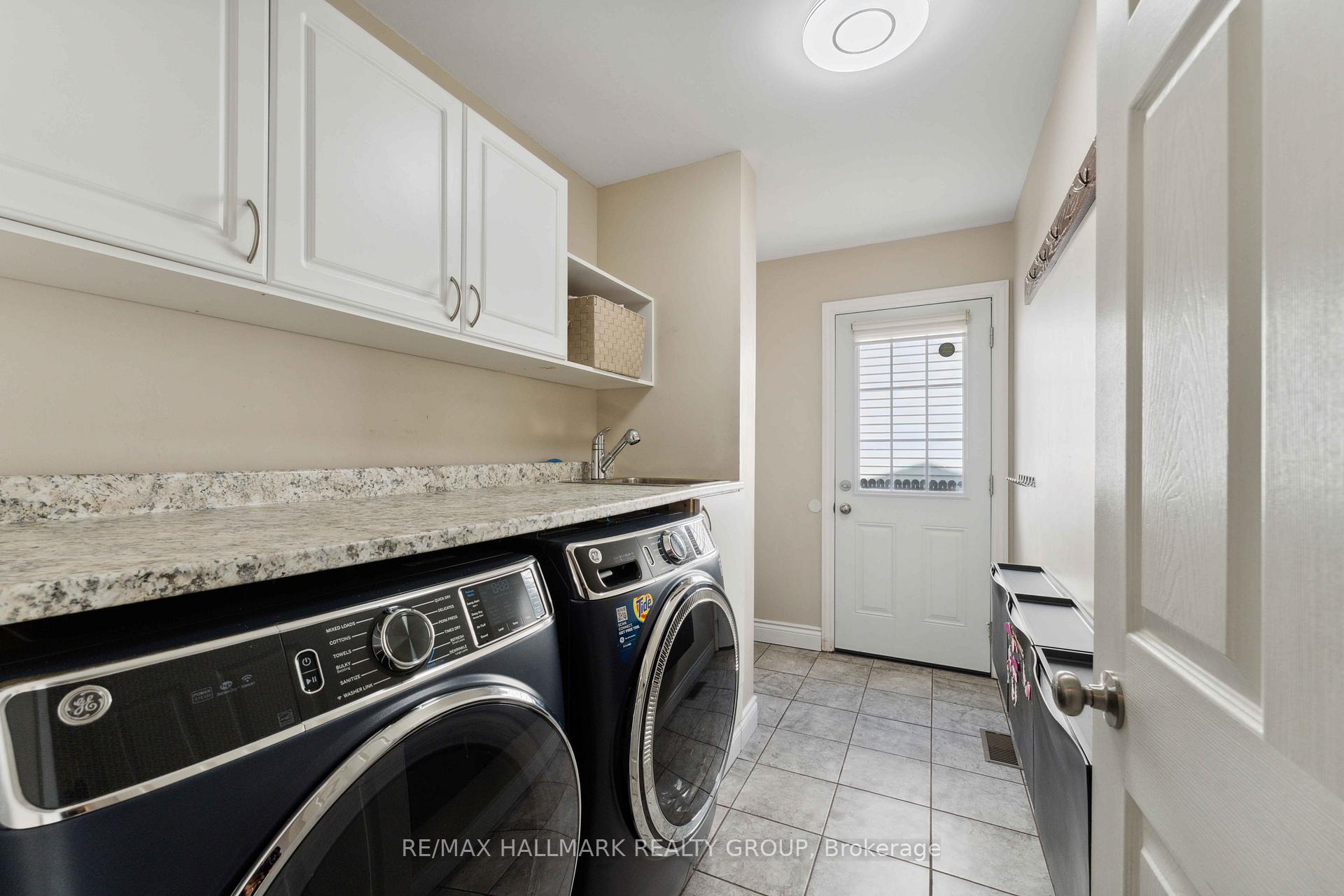 Photo 15 of 1426 Larkhaven Crescent, Ottawa, Orleans/Sunridge — HOMEH