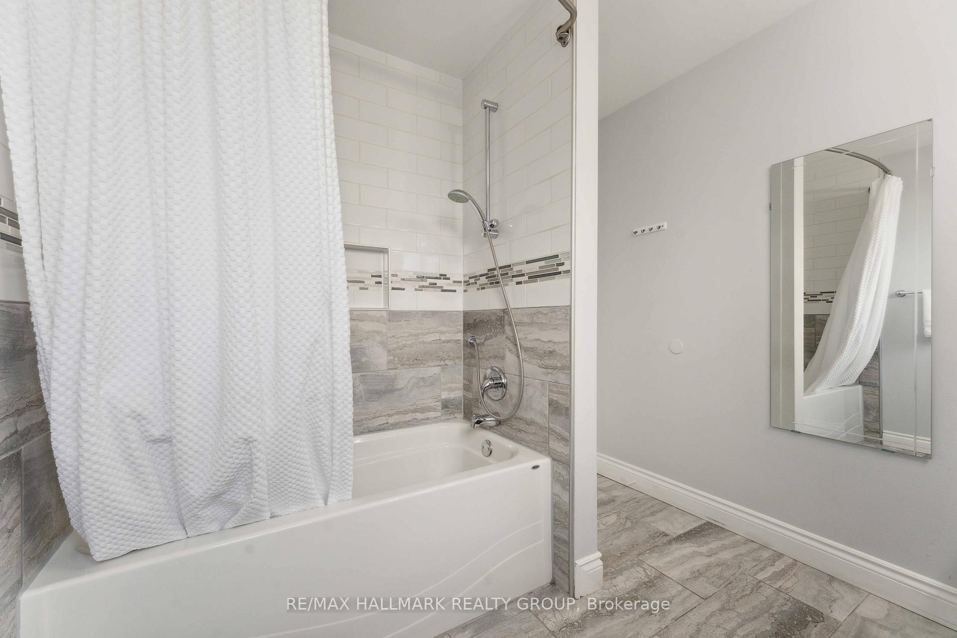 Photo 24 of 1426 Larkhaven Crescent, Ottawa, Orleans/Sunridge — HOMEH