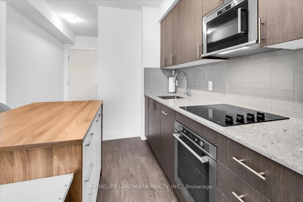 Photo 6 of Unit 2011, 2550 Simcoe Street N, Oshawa, Windfields — HOMEH