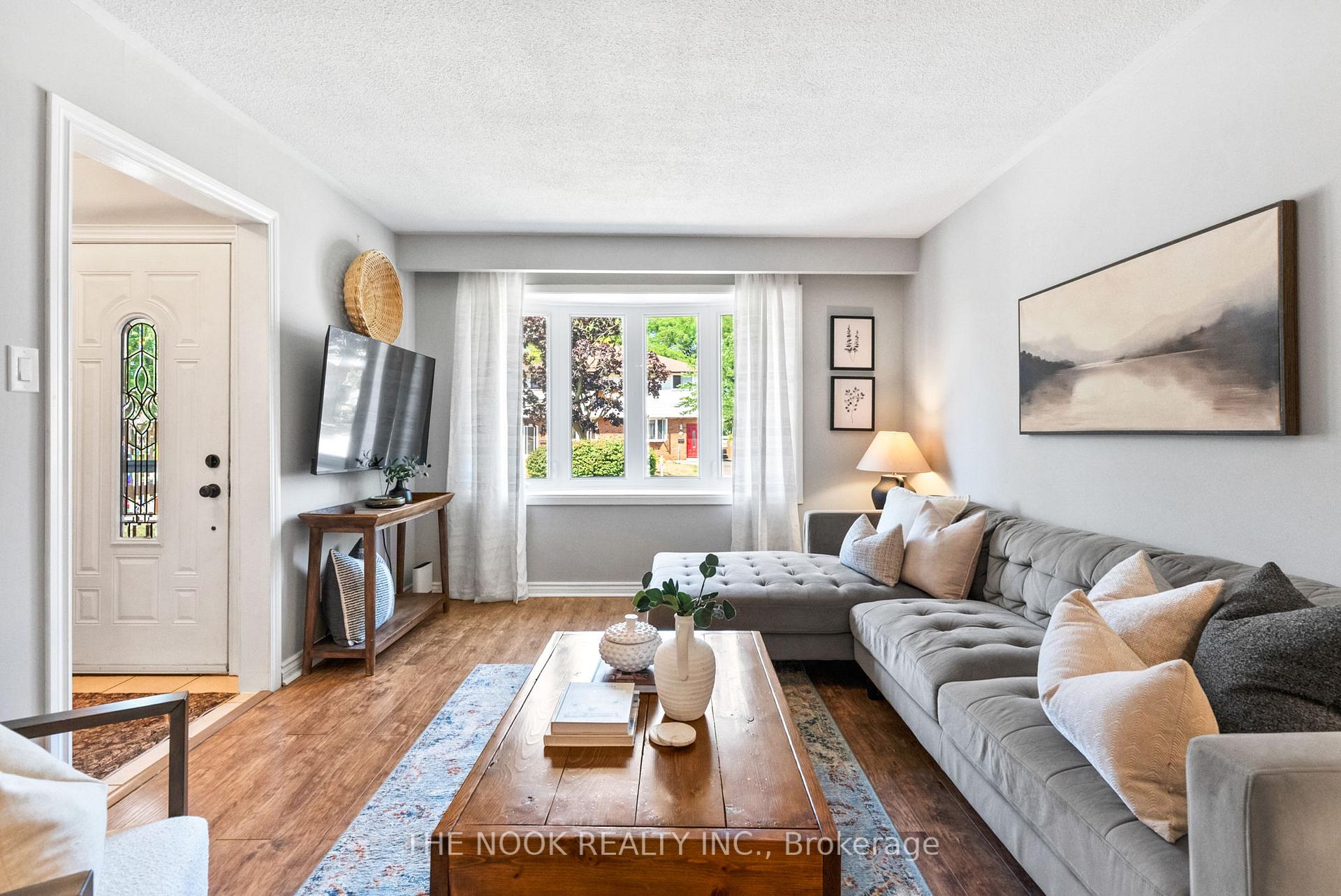 Photo 5 of 248 Kinmount Crescent, Oshawa, Lakeview — HOMEH