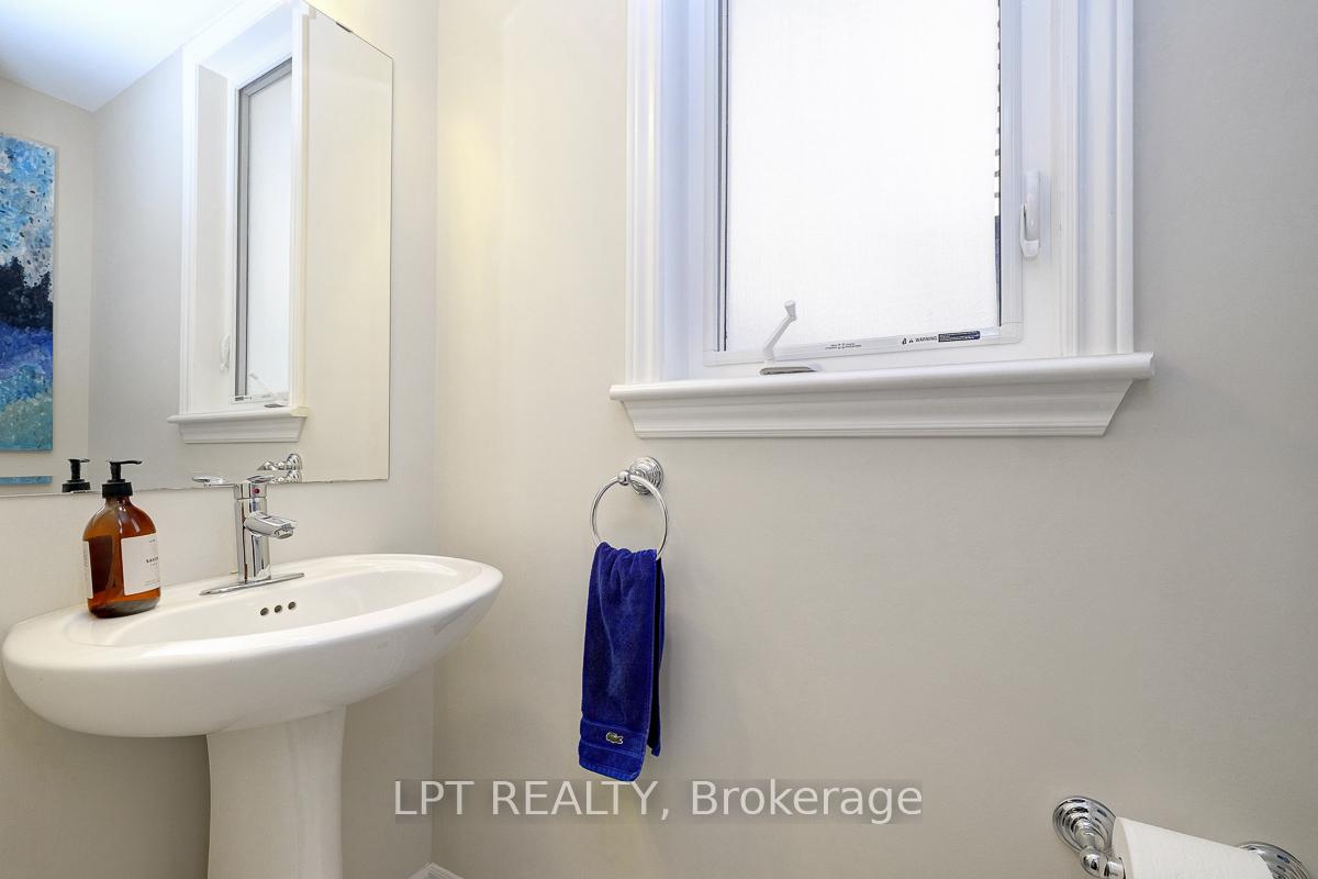 Photo 21 of 214 Shinleaf Crescent, Ottawa, Mer Bleue/Bradley Estates/Anderson Park — HOMEH