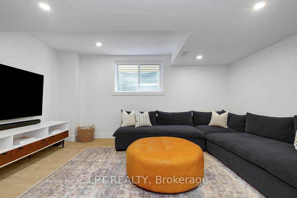 Photo 34 of 214 Shinleaf Crescent, Ottawa, Mer Bleue/Bradley Estates/Anderson Park — HOMEH