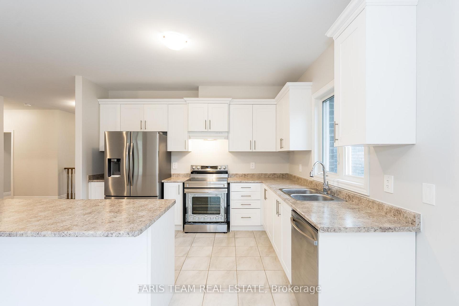 Photo 4 of 3039 Sierra Drive, Orillia — HOMEH