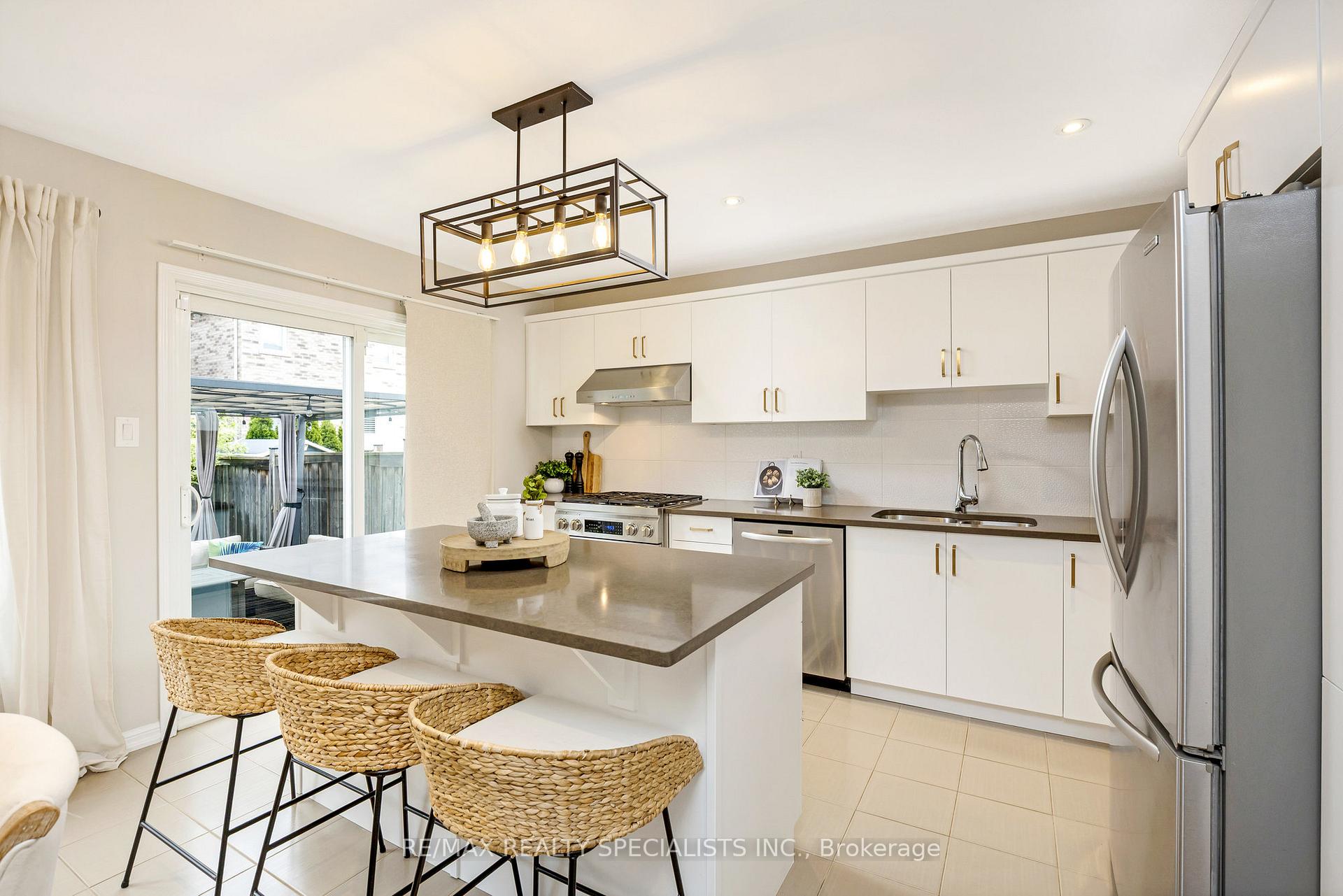 Photo 20 of 435 Zuest Crescent, Milton, Willmott — HOMEH