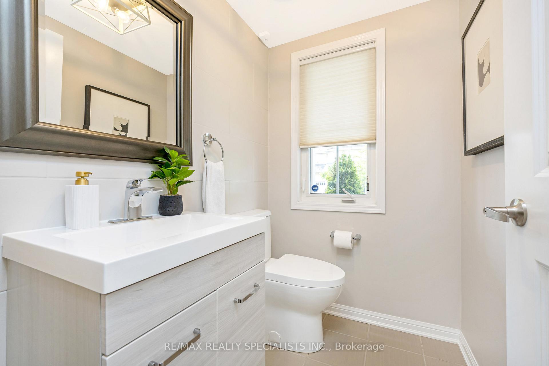 Photo 7 of 435 Zuest Crescent, Milton, Willmott — HOMEH