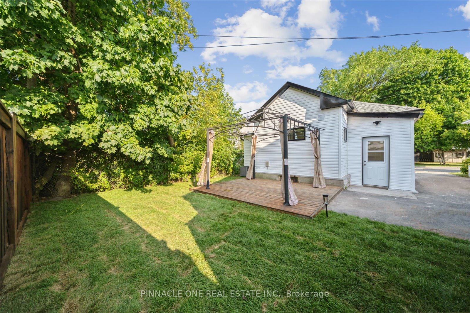 Photo 32 of 66 Emma Street, Oshawa, Central — HOMEH