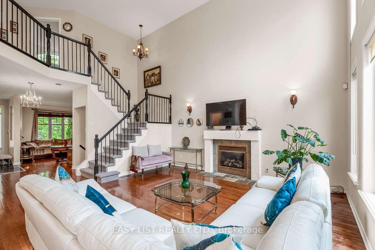 Photo 14 of 10 Birdseye Terrace, Ottawa, Springridge/East Village — HOMEH
