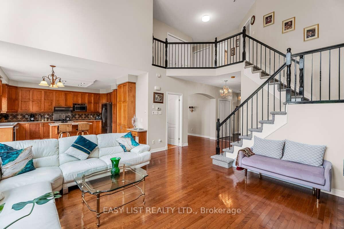 Photo 15 of 10 Birdseye Terrace, Ottawa, Springridge/East Village — HOMEH