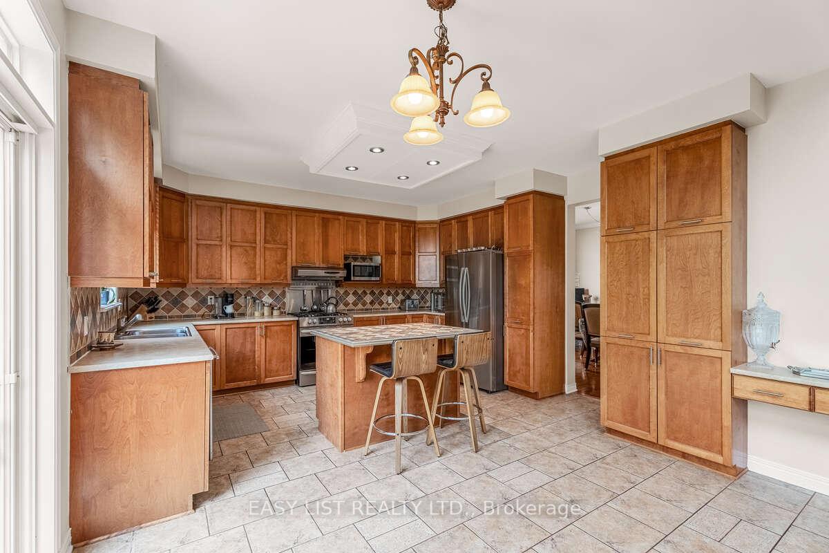 Photo 18 of 10 Birdseye Terrace, Ottawa, Springridge/East Village — HOMEH